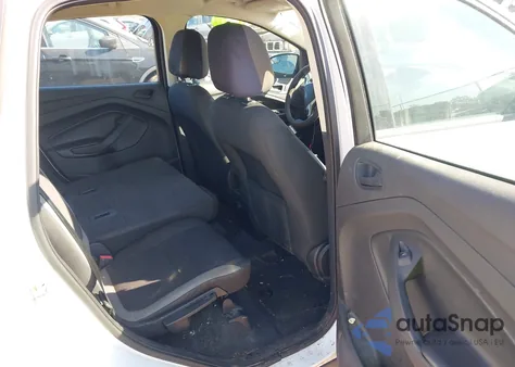 2013 Ford Escape S z USA, uszkodzony, nr VIN 1FMCU0F70DUB93072